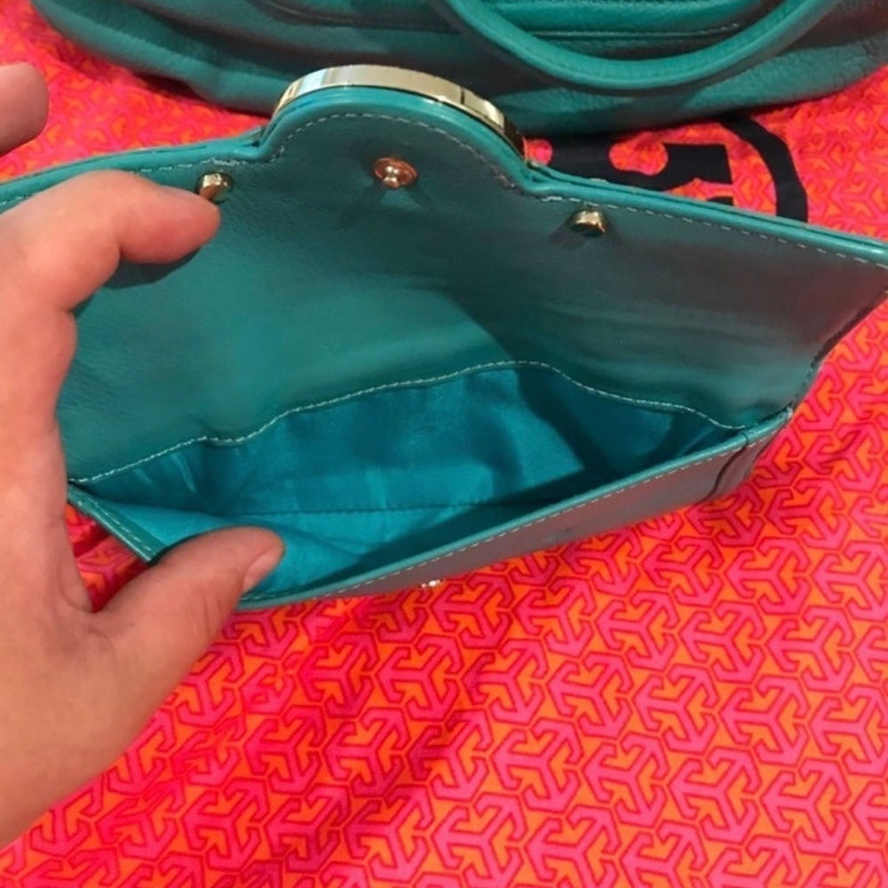 Tory Burch - Picture 3 of 7